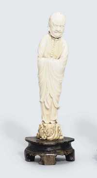18TH CENTURY AN IVORY CARVING OF DAMO